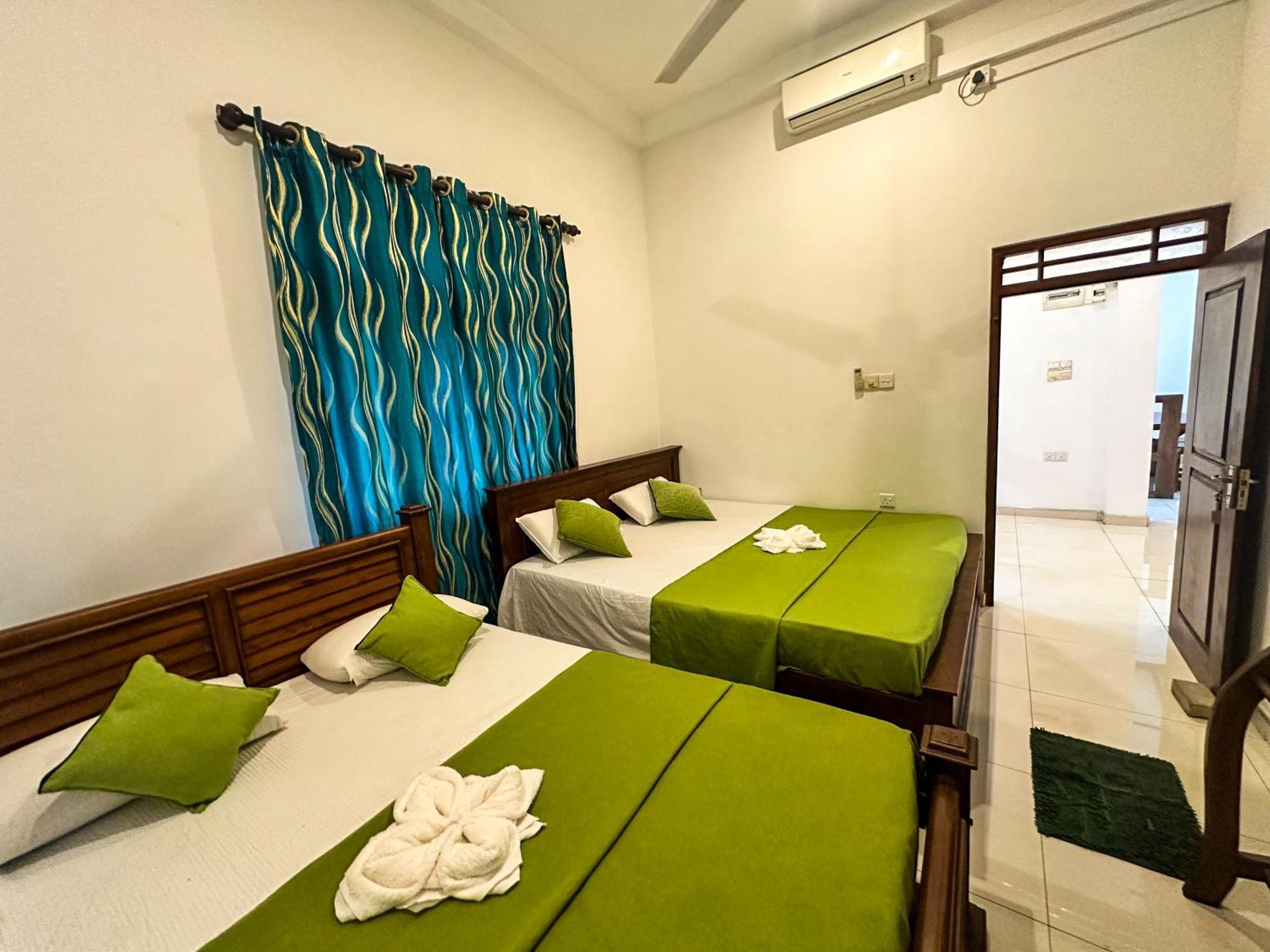 New Panda House Hotell Galle Eksteriør bilde